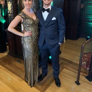 Aidan Mattox • Black & Gold Sequin Formal Gown